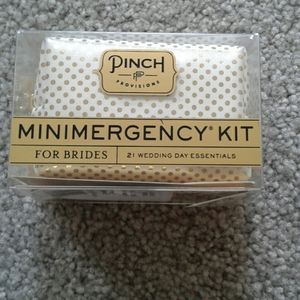 Bridal Wedding emergency kit